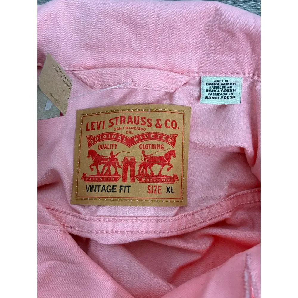 Levi's NWT Vintage Fit Trucker Pink Denim Jacket Size XL Travel Casual FLAWS